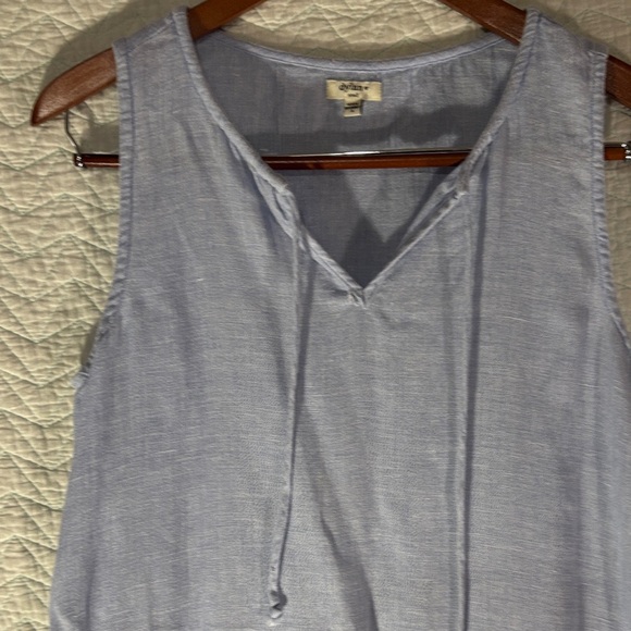 Dylan Light Blue Fabric with Tag Detail - Picture 3 of 9